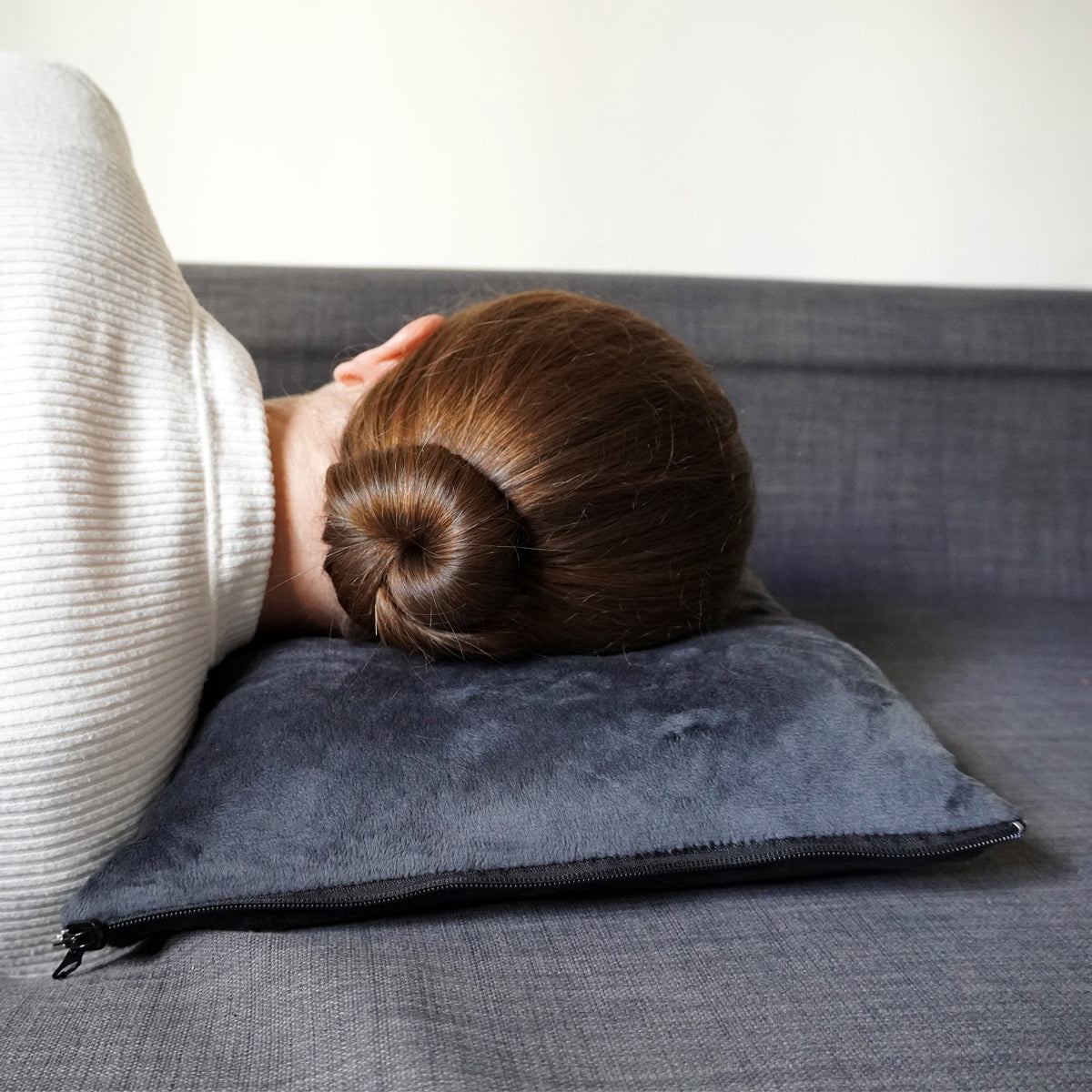 2-in-1 Heated Cushion